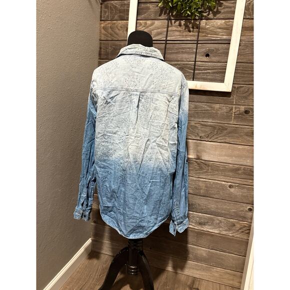 Christopher & Banks faded patterned denim button up blouse women's size XL - Picture 2 of 10